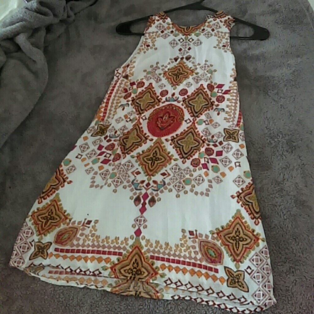 Dress - Picture 3 of 5